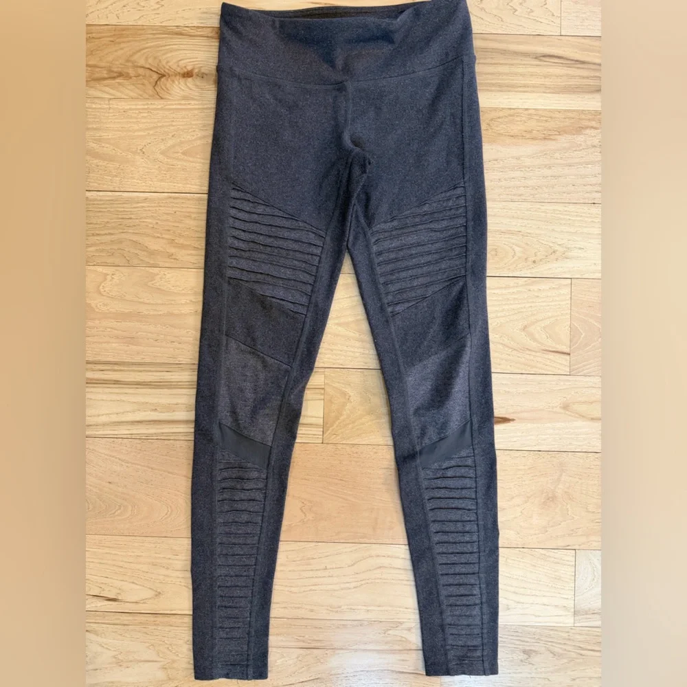 OG alo moto leggings size small - missing size tag